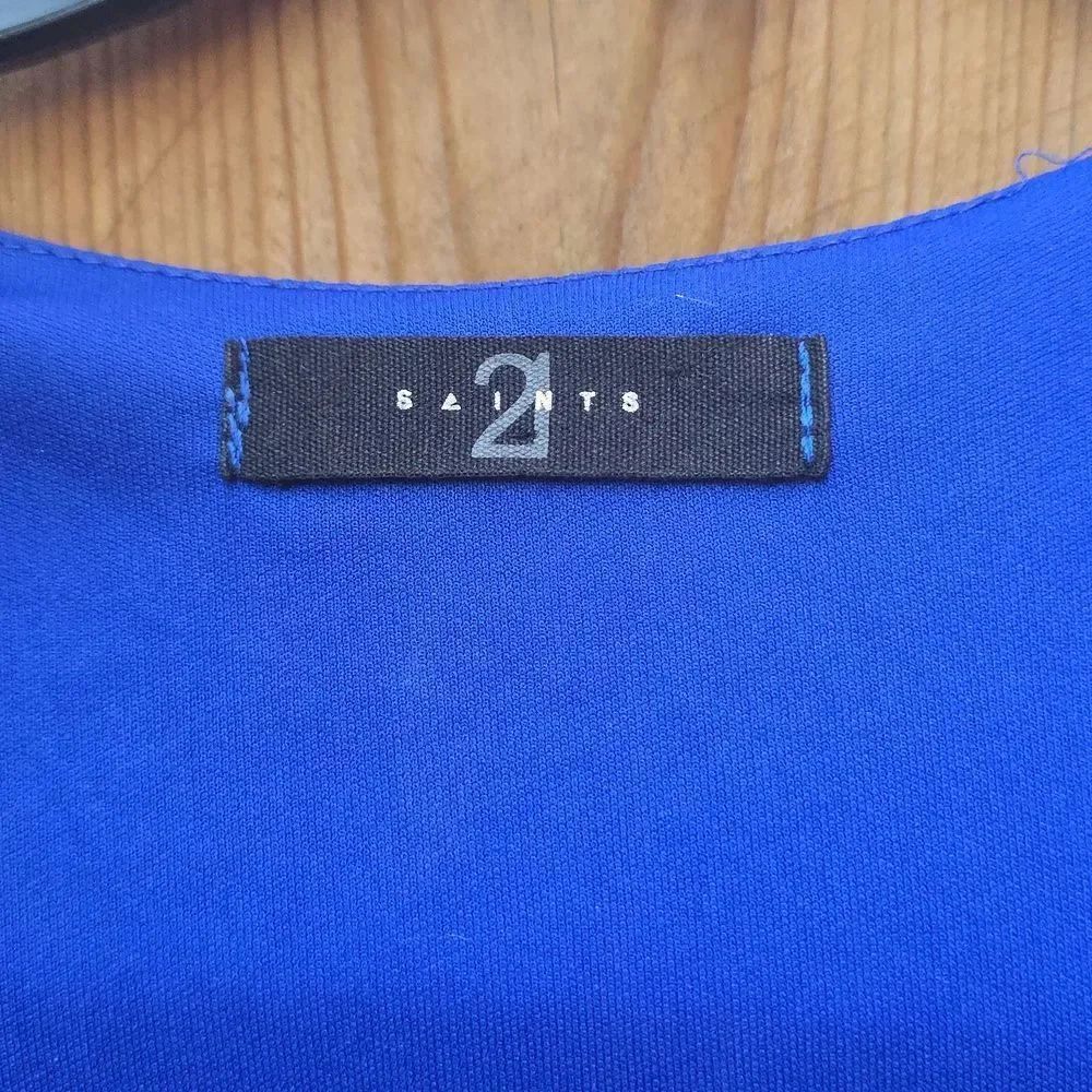 Elegant Blue Long-Sleeve Dress - Picture 2 of 5